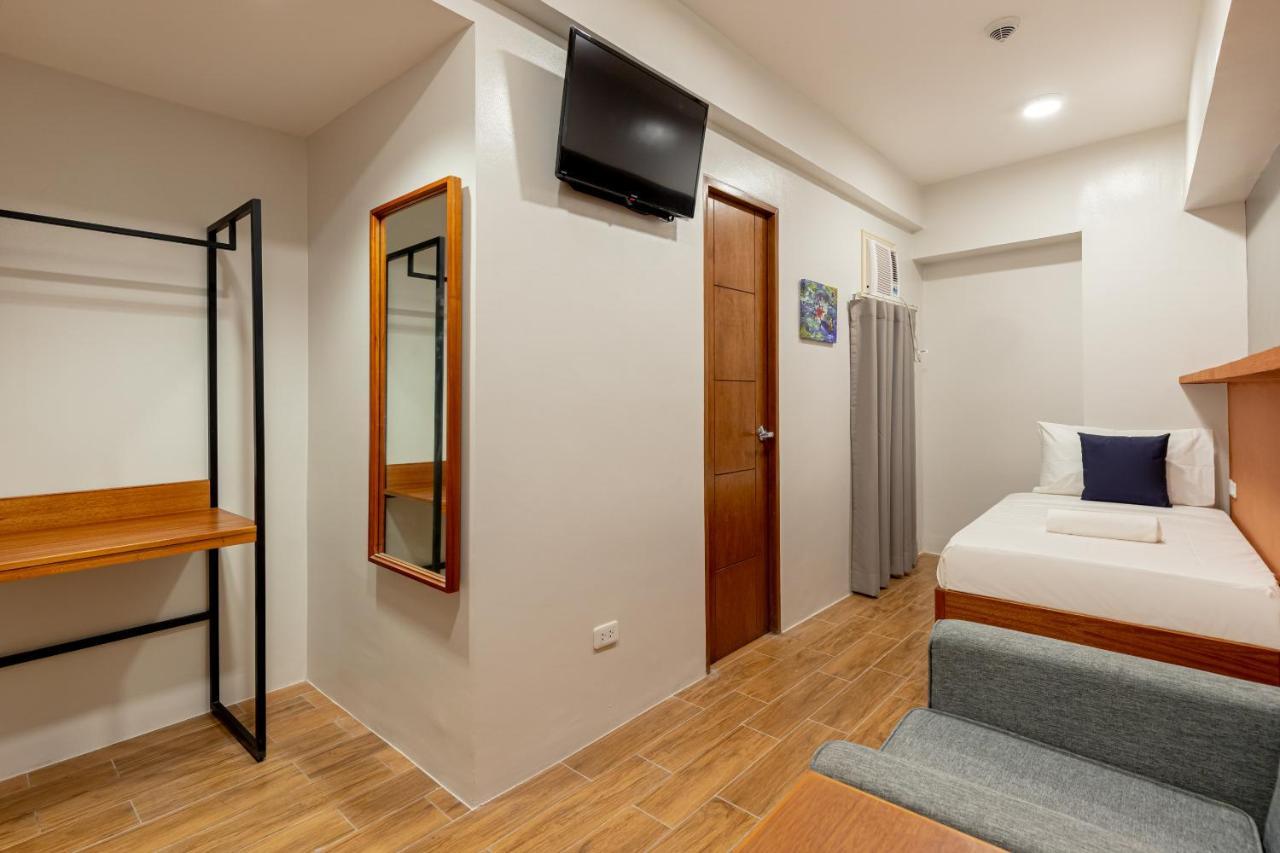 Ihotel Uptown Bgc Тагіг Екстер'єр фото