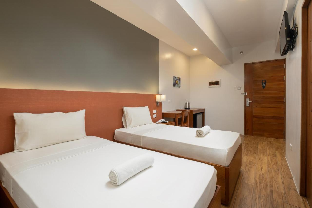 Ihotel Uptown Bgc Тагіг Екстер'єр фото